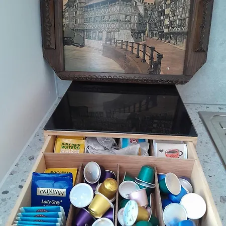 Apartment Renovated Charming