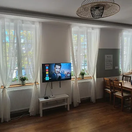 Renovated Charming La Glycine Bleue Apartament *