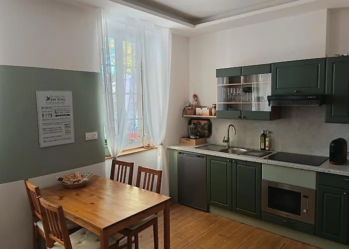 Renovated Charming Appartement *